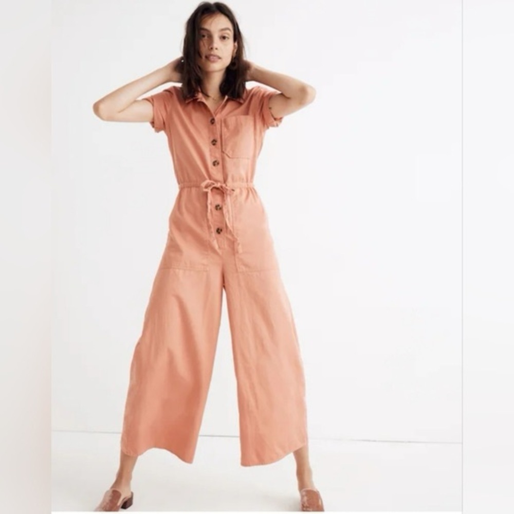 Madewell Wide-Leg Utility Jumpsuit
Color- Strawberry Custard size 0